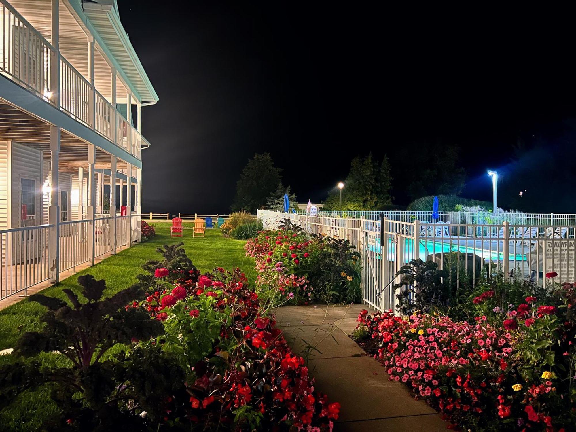Bay Breeze Resort Ephraim Exteriör bild